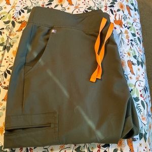 Figs Women’s Zamora Jogger Scrub Pants - Size XL Tall